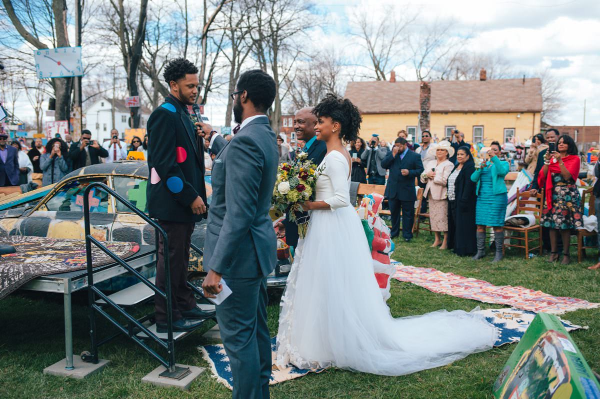 Detroit outdoor wedding ceremony