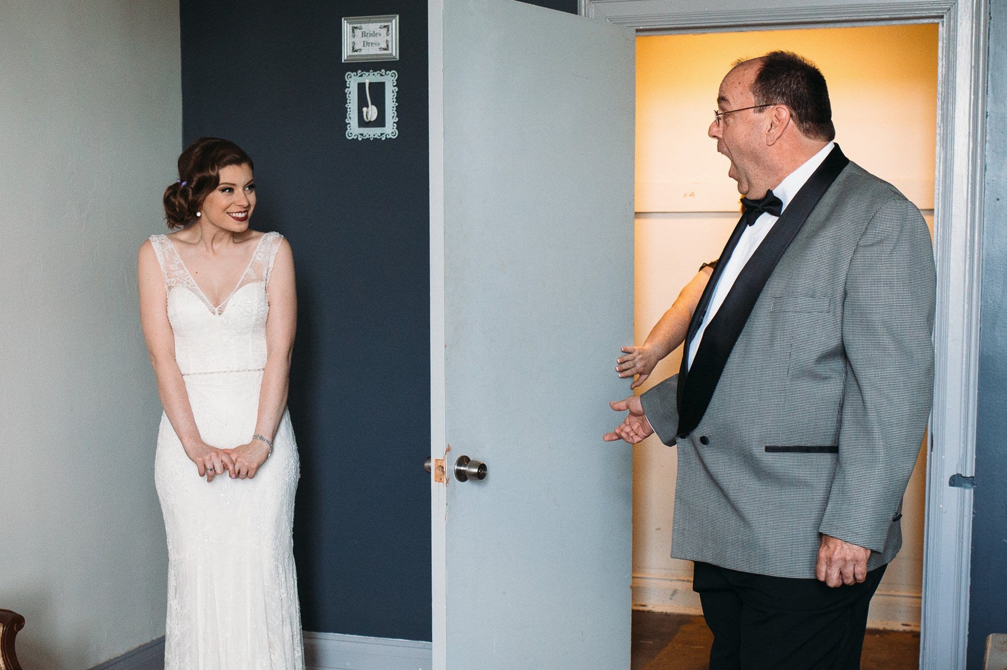 Bride's father reaction to seeing bride in wedding dress for the first time