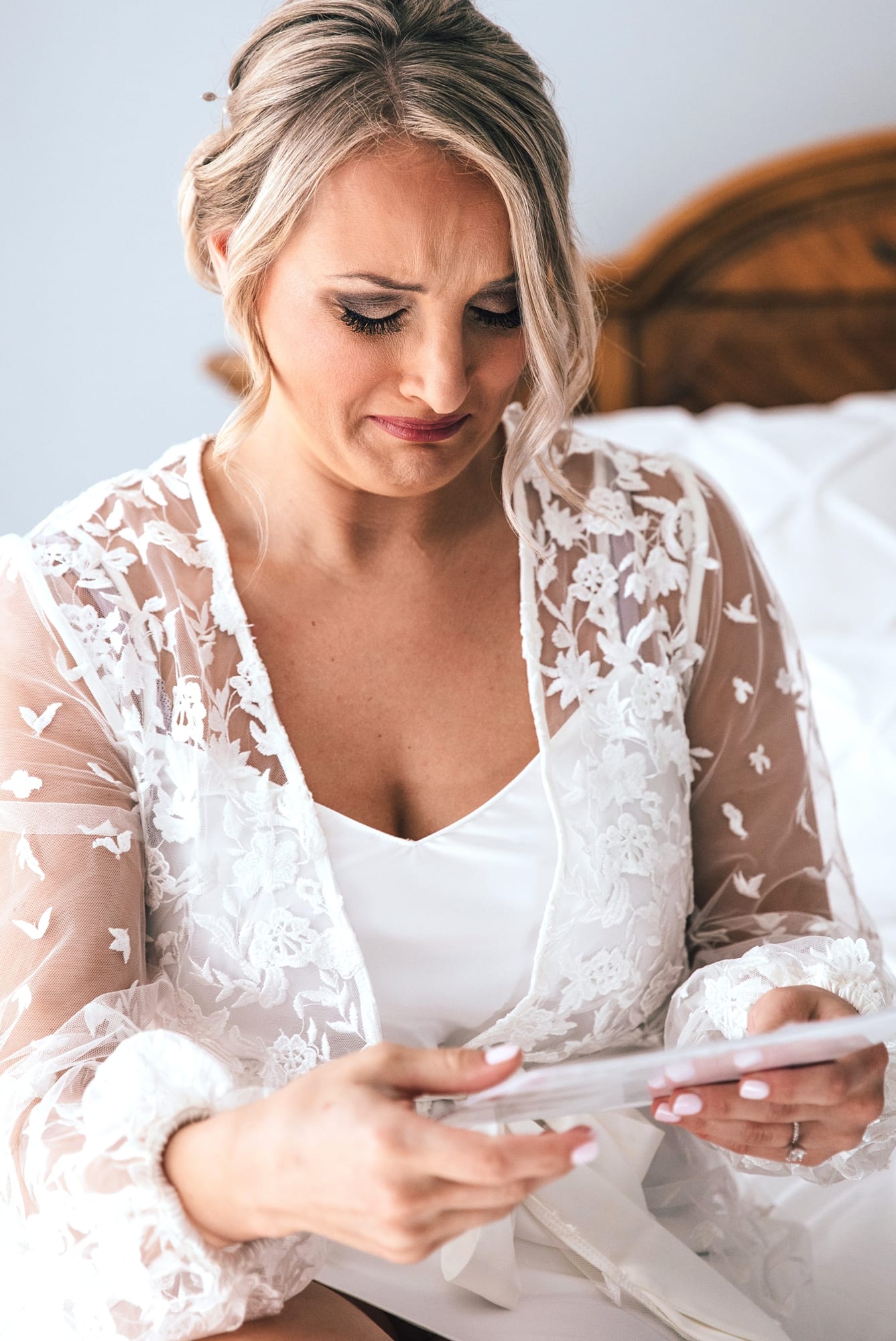 bride crying reading note
