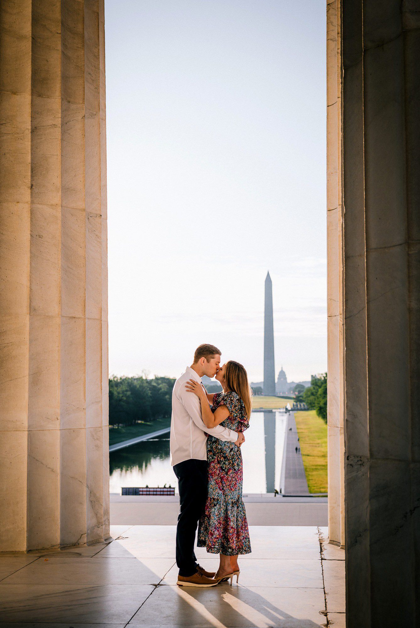 Lincoln memorial engagement photo