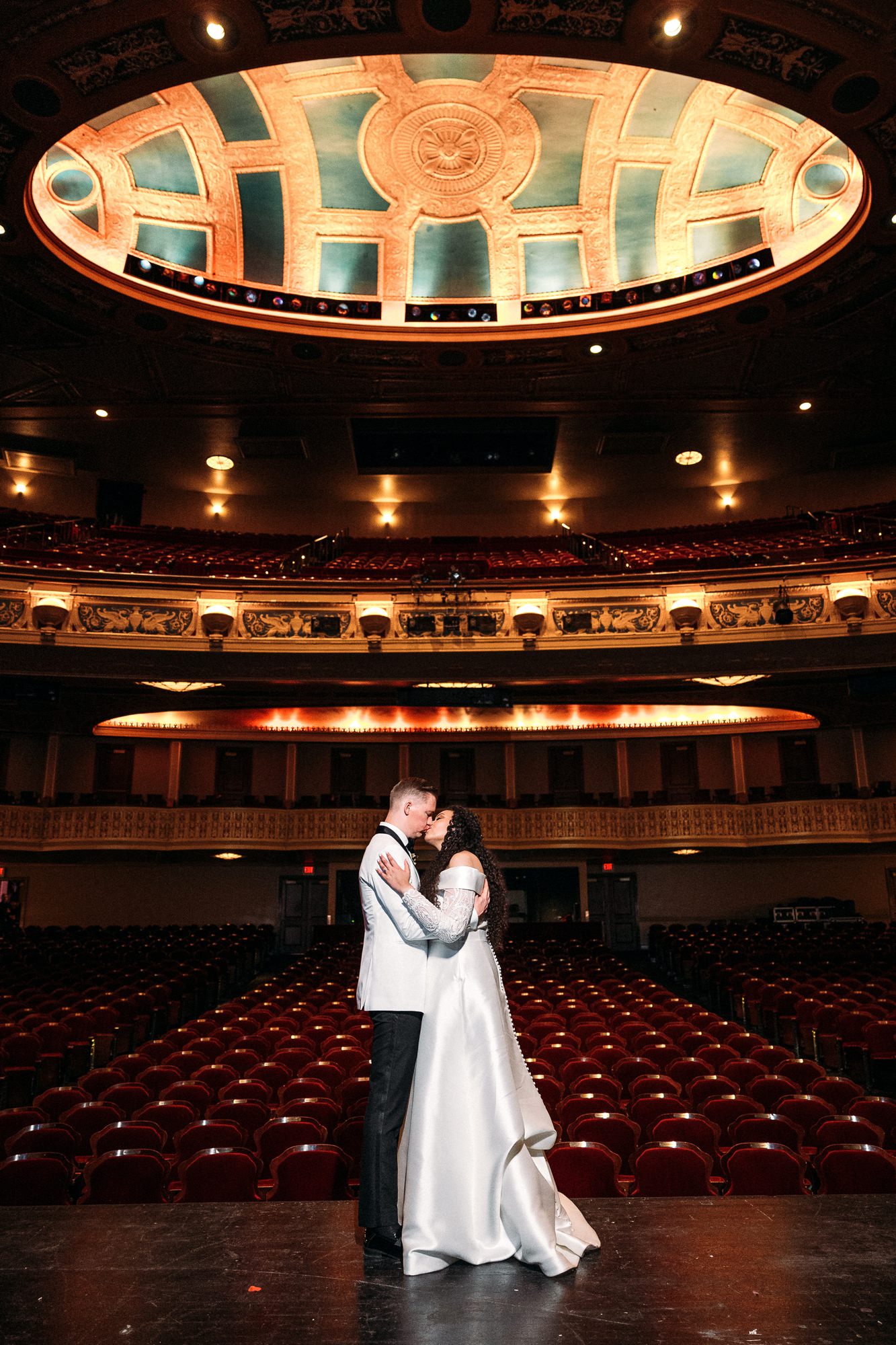 Detroit Opera House Wedding, Detroit Opera House Wedding Venue, Detroit Opera House Wedding Photos, Detroit Wedding Photographers